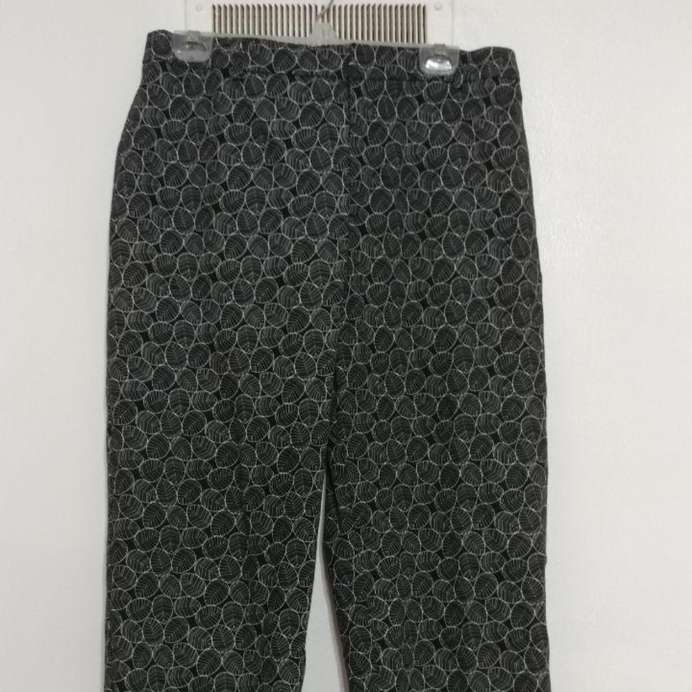 Croft Barrow New Black Capris Size: 14